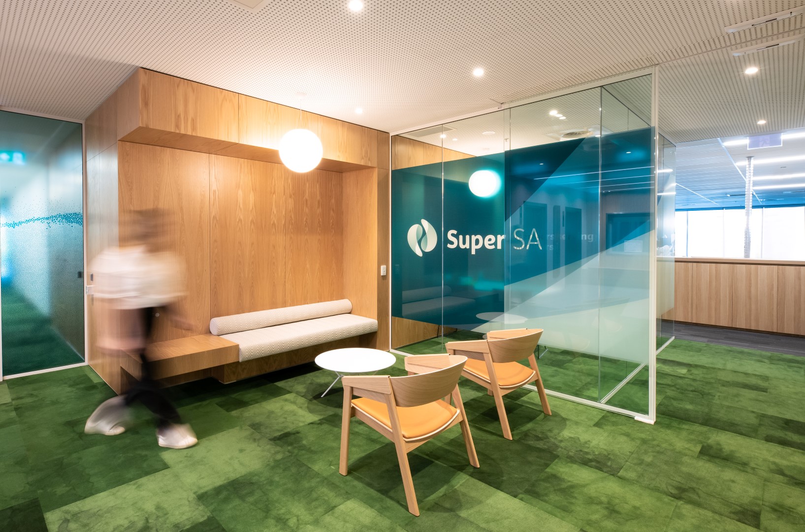 Super SA, customer service wait informal meeting